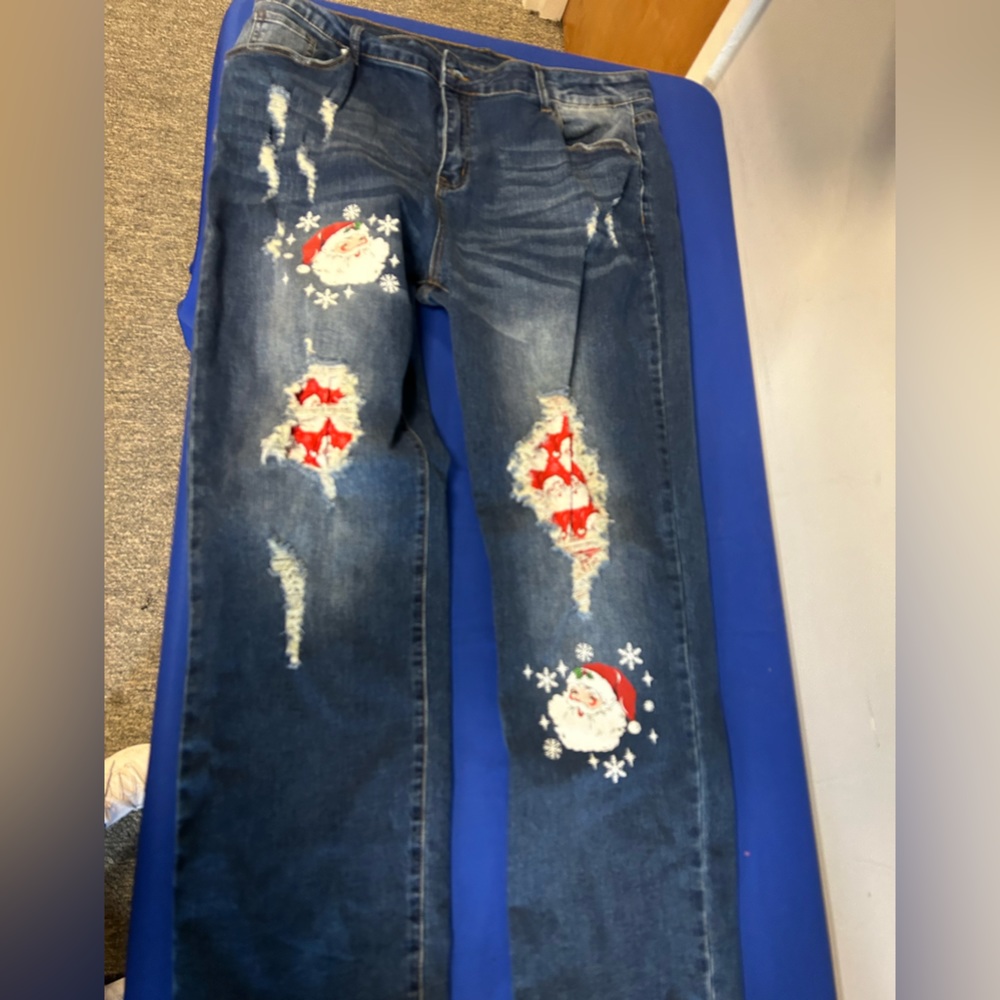 Santa Jeans